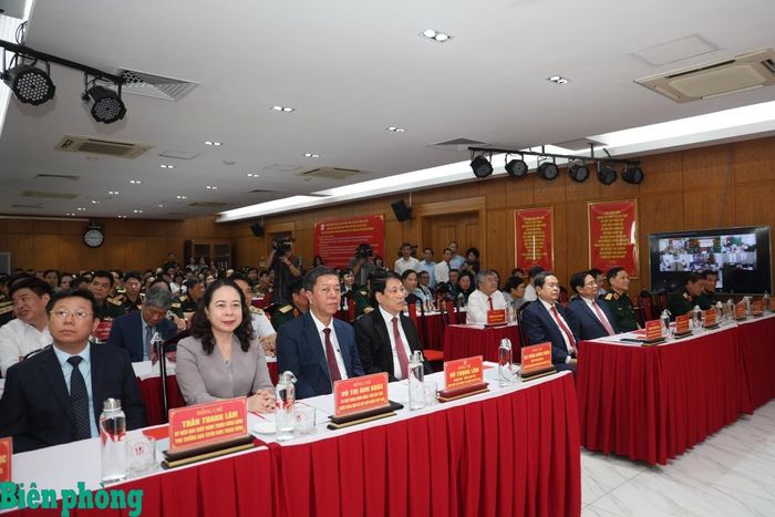 Các đại biểu tham dự Lễ giới thiệu cuốn sách. Ảnh: Xuân Khoa