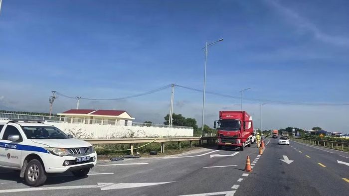 Phòng Cảnh sát giao thông, Công an tỉnh Quảng Trị tổ chức cao điểm tổng kiểm soát, xử lý vi phạm trật tự, an toàn giao thông