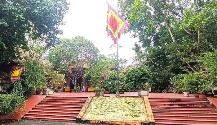 Đền Rừng Già nằm trên địa bàn xã Suối Hai. Ảnh: Tư liệu