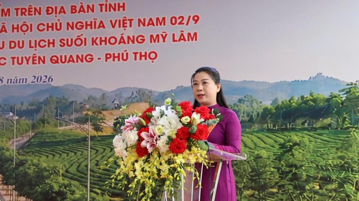 Phó Bí thư thường trực Tỉnh ủy Tuyên Quang phát biểu tại buổi lễ. Ảnh: Nguyên Đức. 