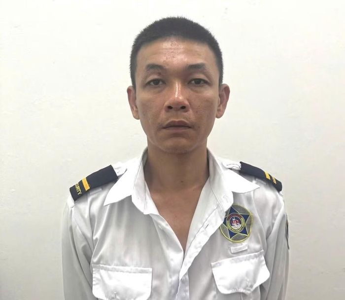 Lê Xuân Việt.