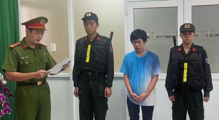 Đôi vợ chồng Hiển - Vy bị khởi tố.