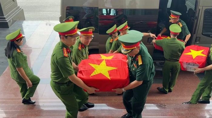 Viện Khoa học hình sự Bộ Công an tiếp nhận 875 mẫu sinh phẩm hài cốt liệt sĩ để phục vụ công tác giám định ADN