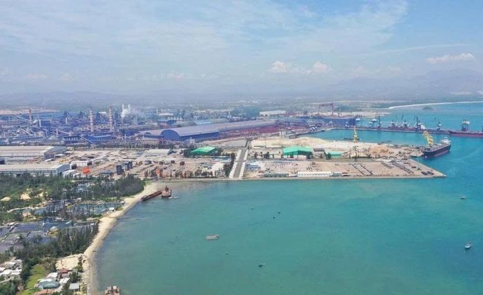 Một góc Khu kinh tế Dung Quất (Ảnh: Quốc Triều)