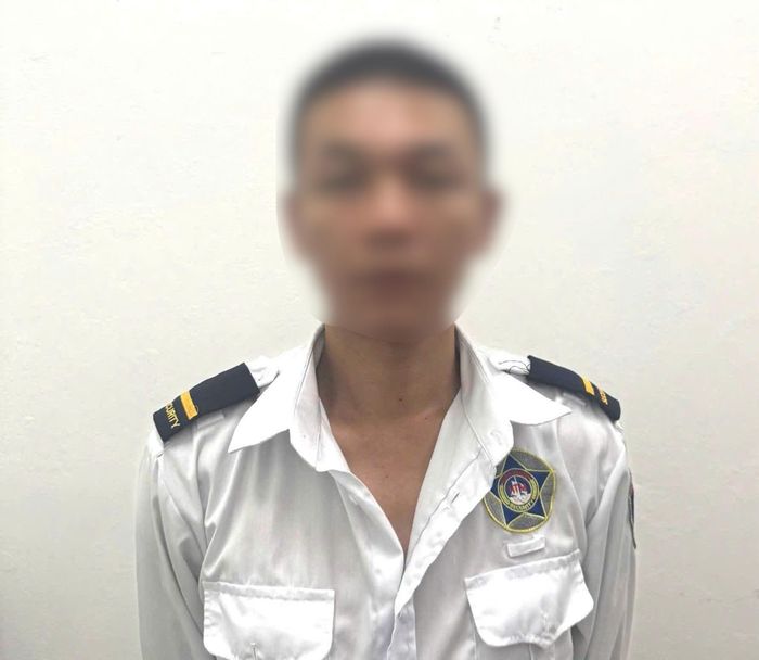 Lê Xuân Việt - bảo vệ chung cư hành hung tài xế công nghệ.