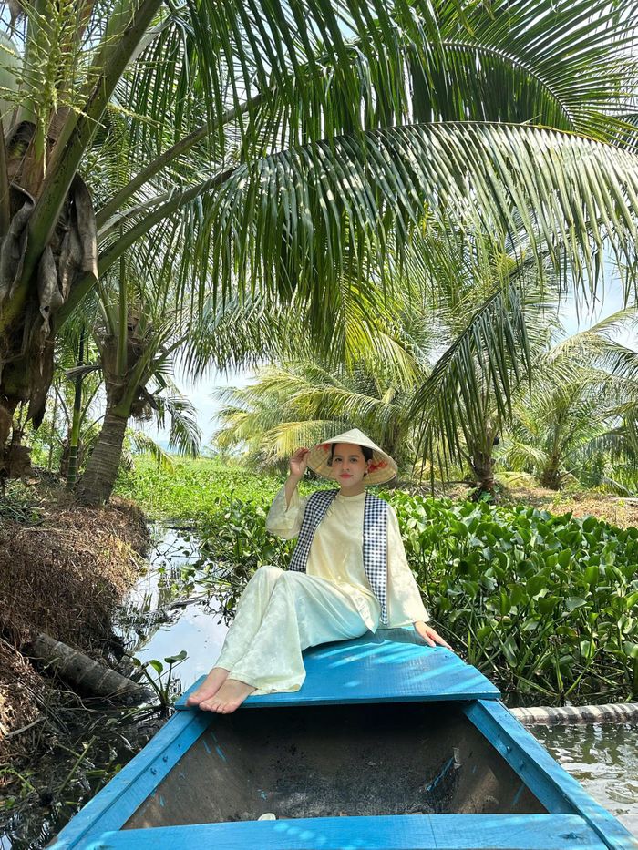 Du khách nhận xét điểm đến phù hợp để trải nghiệm trong ngày. Ảnh: Dương Kim Chi