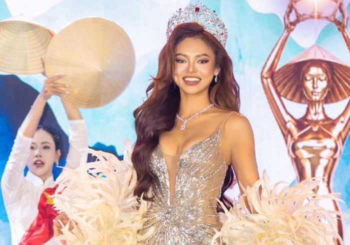 Người đẹp Mai Ngô dừng chân ở top 12 chung cuộc và đoạt giải phụ Miss Tourism (Người đẹp Du lịch) tại Miss Charm 2025.