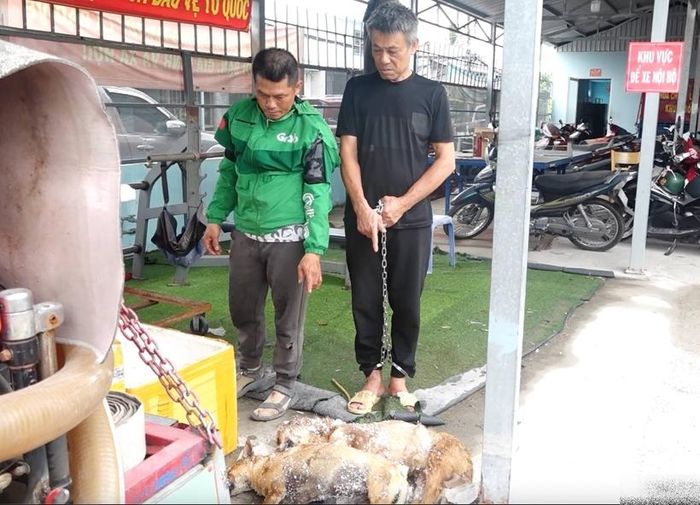  Đối tượng Phan Văn Lộc và Đặng Đình Bẩy và tang vật. Ảnh: Công an TP Hồ Chí Minh