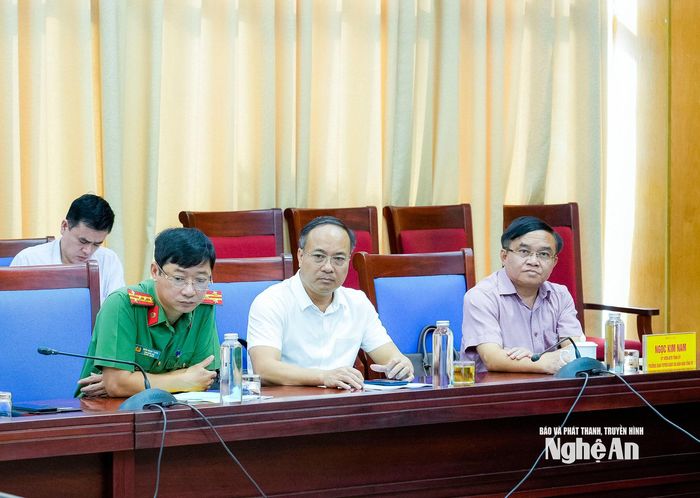 Các đại biểu dự hội nghị tại điểm cầu tỉnh Nghệ An. Ảnh: Phạm Bằng