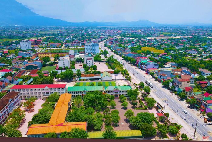 Sự nỗ lực, cống hiến của đội ngũ cán bộ cùng sự đồng thuận của Nhân dân sẽ là động lực đưa các xã, phường thuộc KKT Vũng Áng ngày càng phát triển.