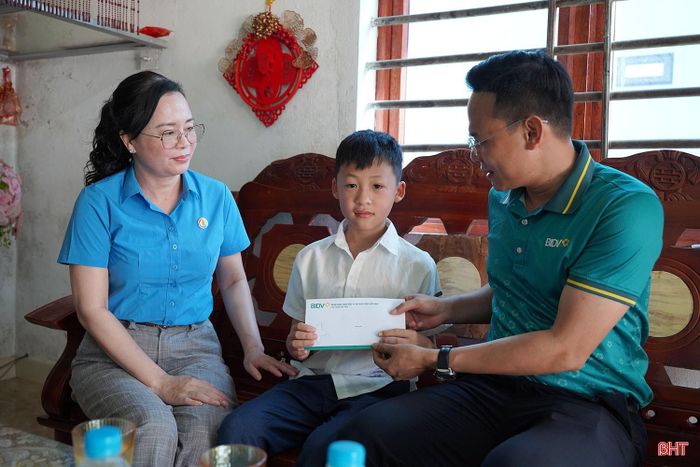 Sự đồng hành của tổ chức công đoàn góp phần giúp con của các đoàn viên có thêm động lực để đến trường.