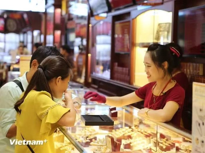 Giá vàng miếng trong nước giảm nhẹ, giao dịch quanh mức 150 triệu đồng. (Ảnh: Vietnam+)