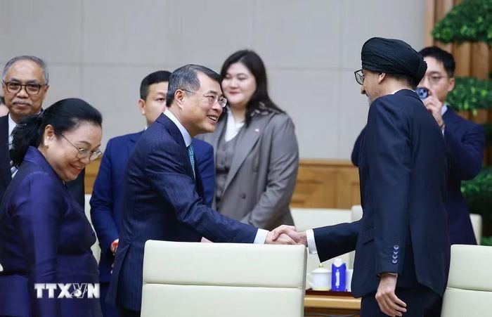 Thủ tướng Lê Minh Hưng tiếp Đại sứ các nước ASEAN tại Việt Nam. (Ảnh: Dương Giang/TTXVN)