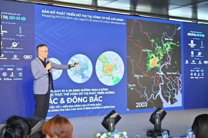 Ông Nguyễn Đỗ Dũng, Tổng giám đốc Công ty tư vấn quốc tế EnCity phát biểu tại sự kiện. (Ảnh: PV/Vietnam+)