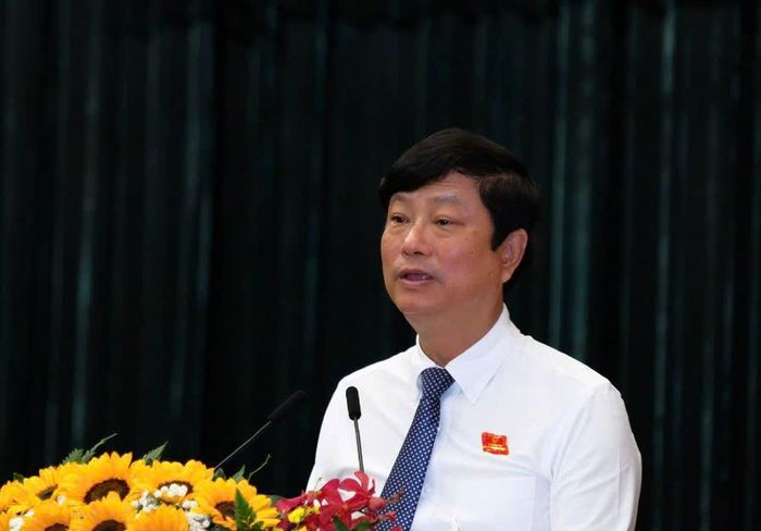 Chủ tịch HĐND TP Hồ Chí Minh Võ Văn Minh phát biểu bế mạc vào trưa 27/8.