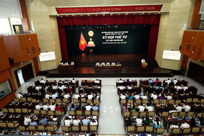 Quang cảnh kỳ họp thứ tư HĐND TP Hồ Chí Minh.