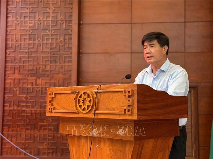 Ông Nguyễn Thiên Văn, Phó Chủ tịch UBND tỉnh Đắk Lắk giải đáp các kiến nghị, khiếu nại của người dân.