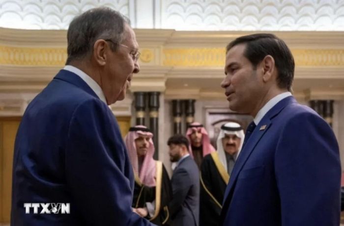 Ngoại trưởng Mỹ Marco Rubio (phải) và Ngoại trưởng Liên bang Nga Sergei Lavrov tại cuộc gặp ở Riyadh, Saudi Arabia. Ảnh: IBTimes/TTXVN