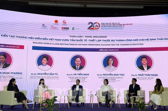 Đại diện cơ quan quản lý, chuyên gia tham dự phiên tọa đàm tại hội thảo. Ảnh: Mỹ Phương – TTXVN
