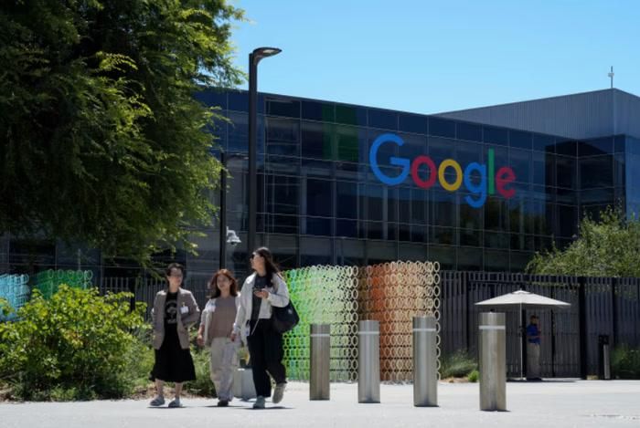 Trước khi trở lại Google, Barret Zoph từng là đồng sáng lập và Giám đốc Công nghệ của startup AI Thinking Machines Lab. Ảnh: WSJ.