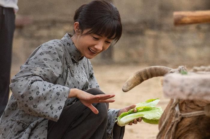Vai Ninh Tú Tú trong Sinh Vạn Vật được xem là bước chuyển hình ảnh đáng chú ý của Dương Mịch, nhưng chưa giúp cô lọt vào danh sách Thị hậu năm nay. Ảnh: Weibo.