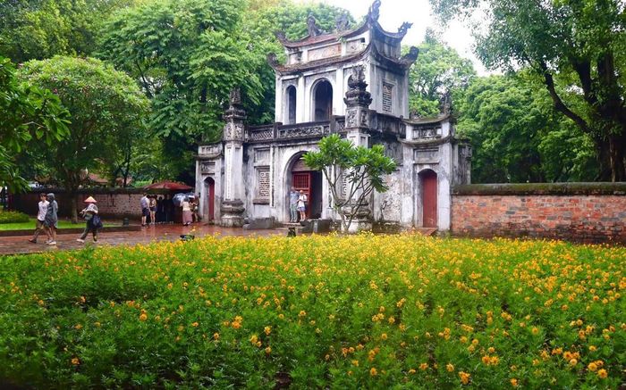 Văn Miếu - Quốc Tử Giám, địa chỉ hấp dẫn nhiều du khách ở Hà Nội