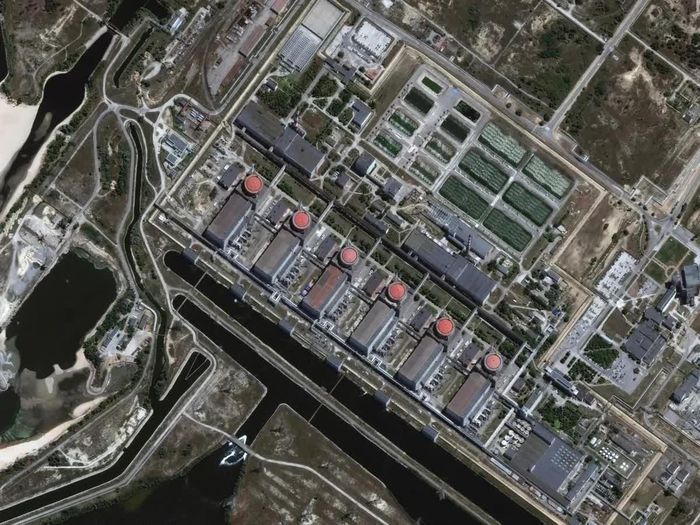Nhà máy điện hạt nhân Zaporizhzhia hiện do Nga kiểm soát. Ảnh: Al Jazeera.