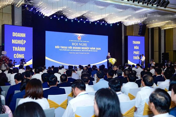 Toàn cảnh hội nghị.