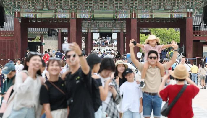 Lượng khách du lịch nước ngoài đến Hàn Quốc trong tháng 7/2026 tăng 20,8% so với cùng kỳ năm ngoái. Ảnh: Joongang Daily