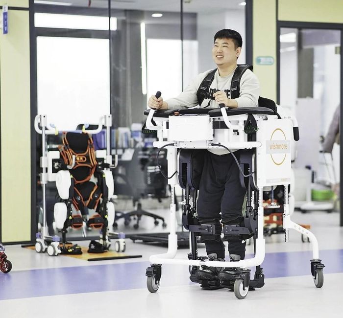 Thị trường robot ngoại cốt tại Trung Quốc đang tăng trưởng rất nhanh. Ảnh: People's Daily