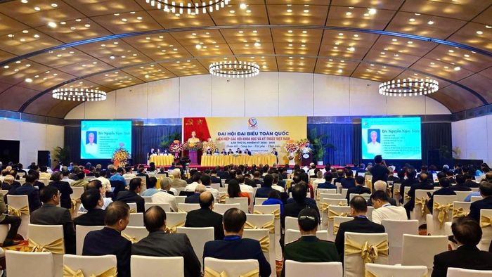 Đại hội nghe giới thiệu dự kiến nhân sự Ban Chấp hành Liên hiệp các Hội Khoa học và Kỹ thuật Việt Nam khóa IX, nhiệm kỳ 2026-2031