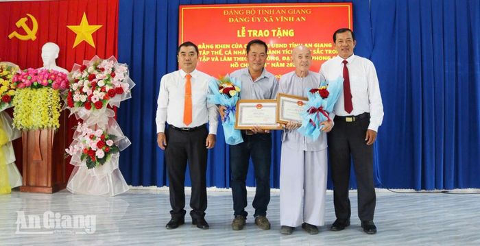 Trao bằng khen của UBND tỉnh cho tập thể, cá nhân có thành tích xuất sắc trong học tập và làm theo tư tưởng, đạo đức, phong cách Hồ Chí Minh năm 2025.