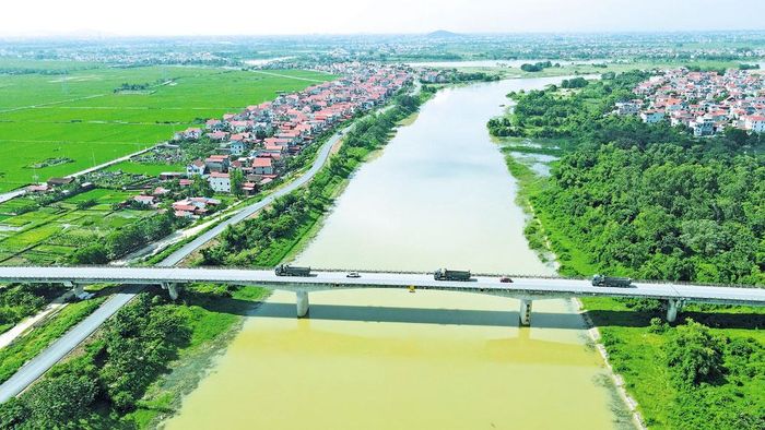 Cầu Xuân Cẩm - Bắc Phú mở ra không gian phát triển mới ở vùng ATK II. Ảnh: Quốc Trường.