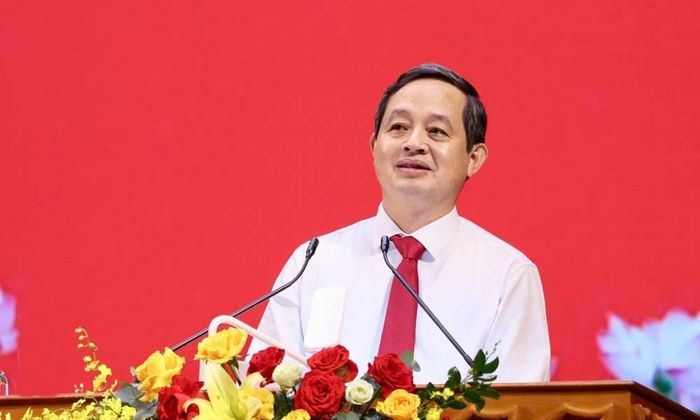 Đồng chí Phạm Hoàng Sơn phát biểu tại buổi lễ.