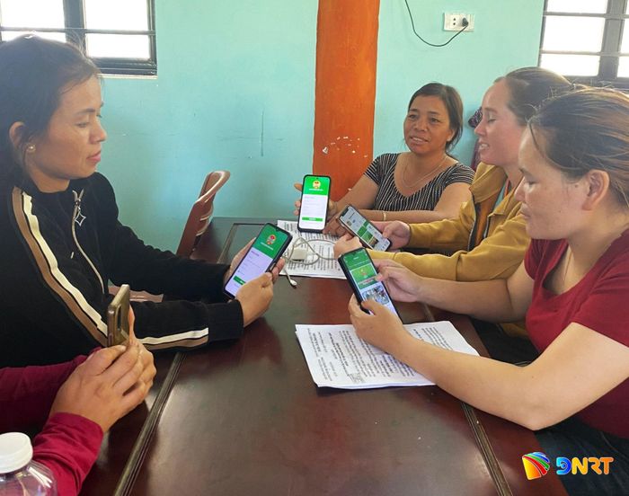 Hội Nông dân xã Khâm Đức triển khai mô hình “Chi hội nông dân số” tại thôn Lao Đu. Ảnh: ĐVCC