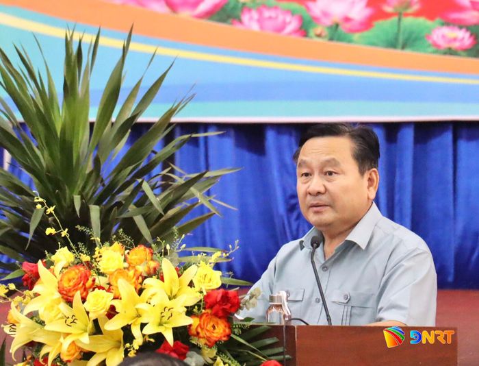Phó Chủ tịch HĐND thành phố Nguyễn Công Thanh phát biểu tại hội nghị. Ảnh: QUỐC TUẤN