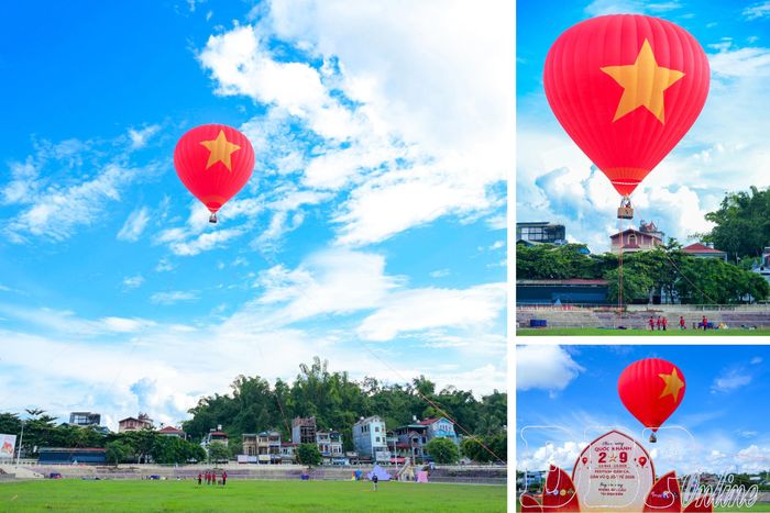 Khinh khí cầu đã được lắp đặt xong, sẵn sàng cho người dân trải nghiệm trong dịp Festival sắp tới.