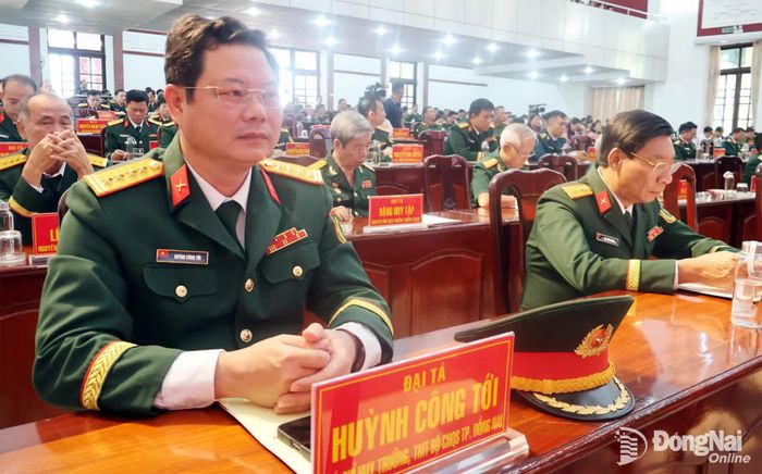 Đại tá Huỳnh Công Tới, Phó Chỉ huy trưởng, Tham mưu trưởng Bộ Chỉ huy Quân sự thành phố Đồng Nai dự lễ. Ảnh: Nguyệt Hà