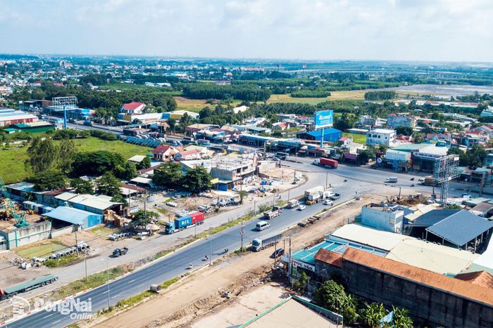 Đường 25B là trục giao thông quan trọng trong mạng lưới giao thông kết nối Cảng hàng không quốc tế Long Thành. Ảnh: Xuân Lượng