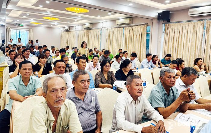 Đông đảo hội viên, nông dân tham gia hội nghị. Ảnh: Hạnh Dung
