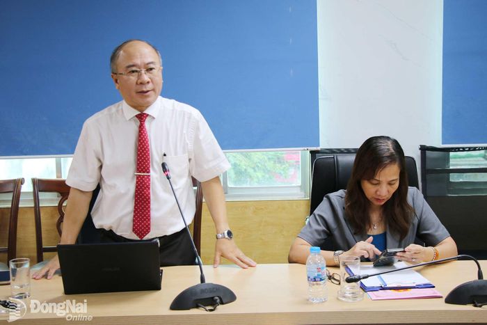 Phó Giám đốc Sở Khoa học và Công nghệ thành phố Đồng Nai Nguyễn Minh Quang chia sẻ tại buổi lễ. Ảnh: Hải Quân