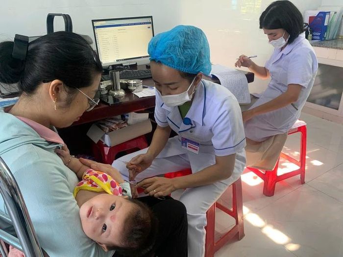 Thước đo cuối cùng của đổi mới y tế cơ sở là người dân có được chăm sóc sức khỏe tốt hơn, thuận tiện hơn và công bằng hơn hay không - Ảnh: Chinhphu.vn