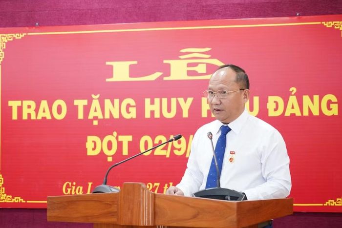 Đồng chí Rah Lan Chung phát biểu tại buổi lễ. Ảnh: N.H