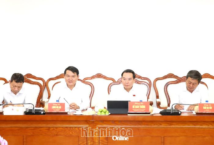 Đồng chí Hồ Xuân Trường và đồng chí Lương Đức Hải tham dự buổi làm việc.