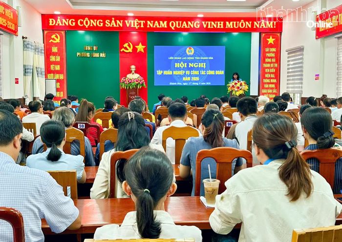 Quang cảnh hội nghị.