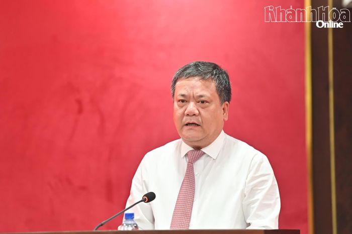 Đồng chí Trần Phong phát biểu tại buổi lễ.