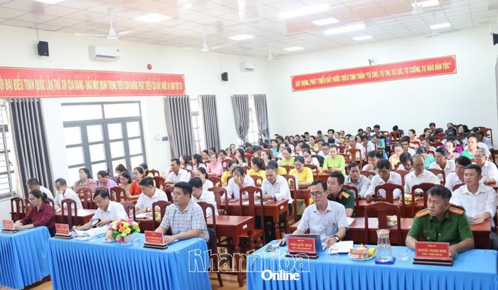 Quang cảnh hội nghị.