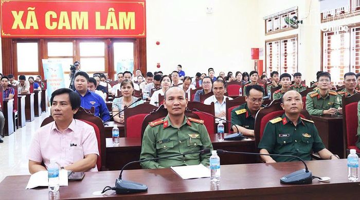 Các đại biểu tham dự hội nghị.