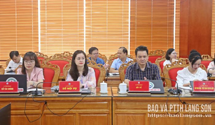 Đại biểu dự tại điểm cầu UBND tỉnh Lạng Sơn