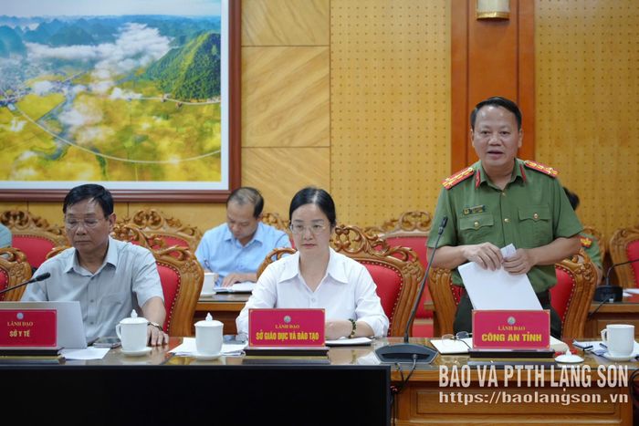 Lãnh đạo Công an tỉnh phát biểu tại cuộc họp